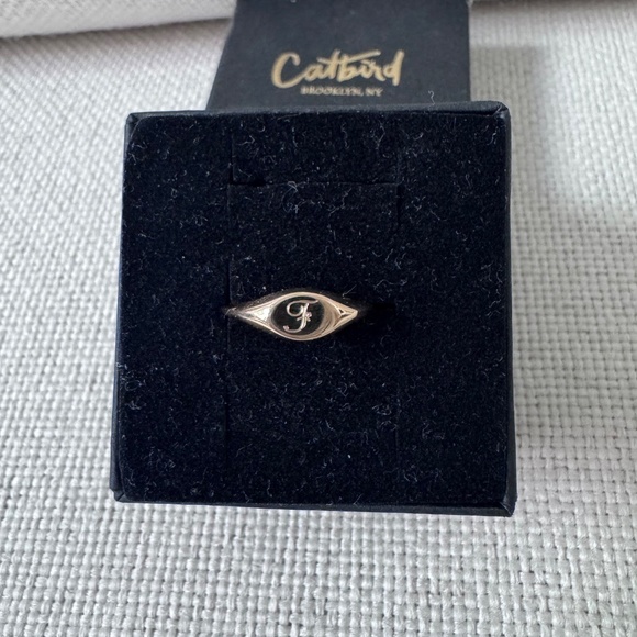 Catbird 14K Gold Small Heirloom Signet Ring w/ engraving F Sz 6 - Picture 1 of 6